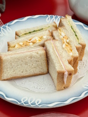 2022.12.cafe1.jpg