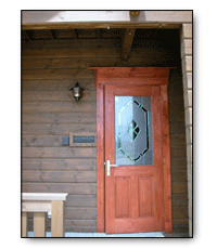 ログハウス 玄関ドア